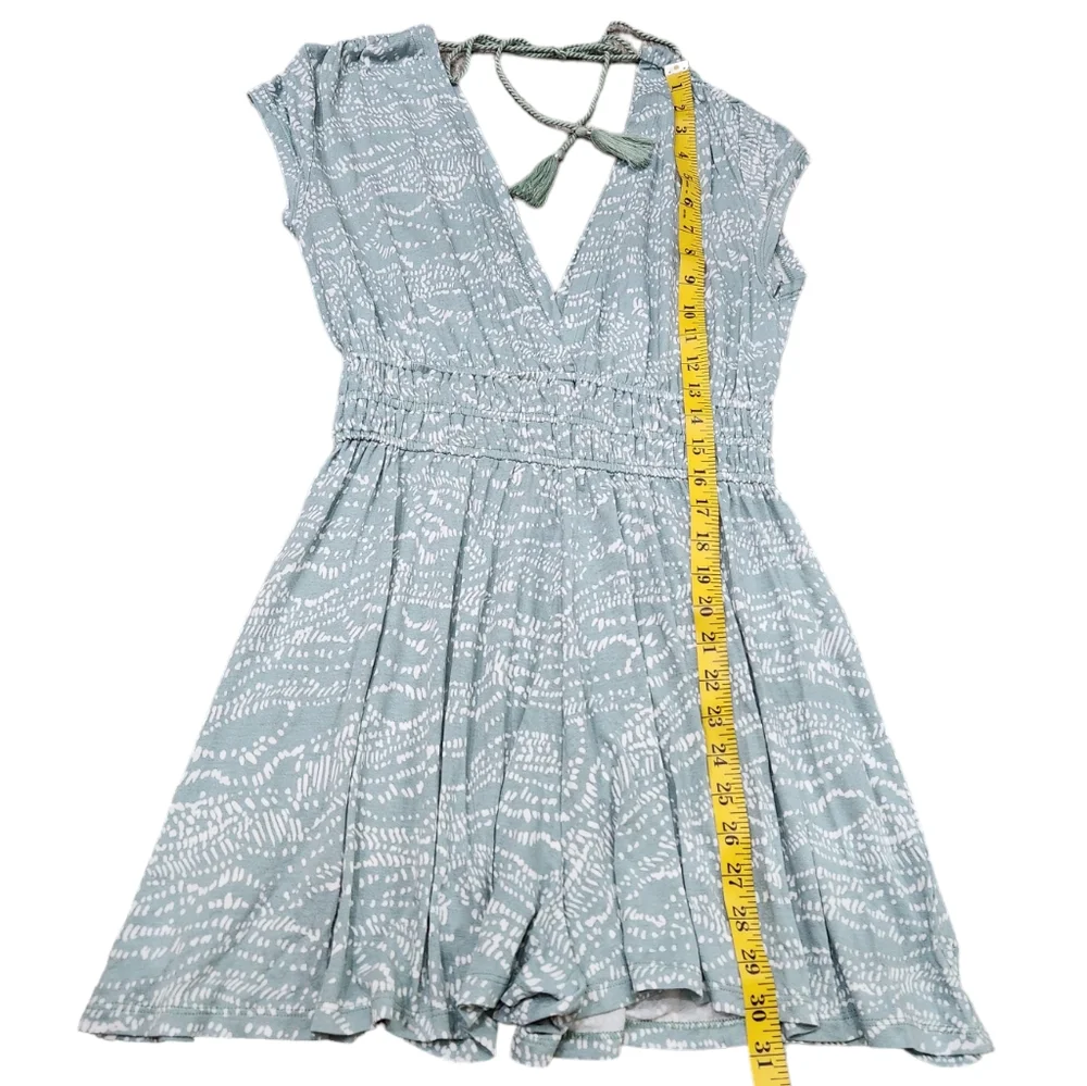 Urban Outfitters swingy short